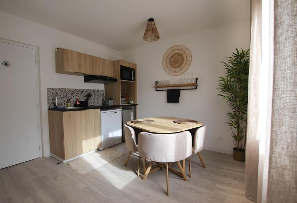ארל Cosy Coye, Appart Neuf, Parfaitement Situe 6Min Cv-8Min Gare מראה חיצוני תמונה